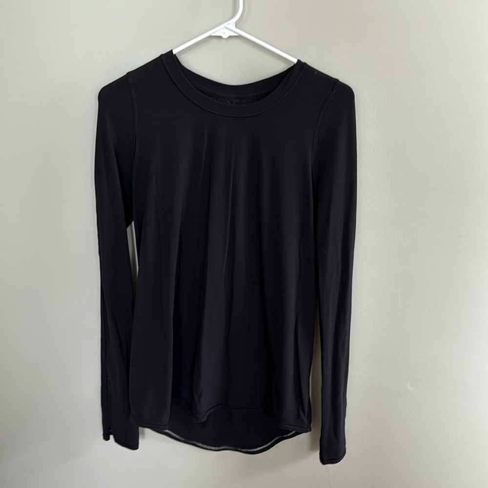 Lululemon loose fitting rulu top!